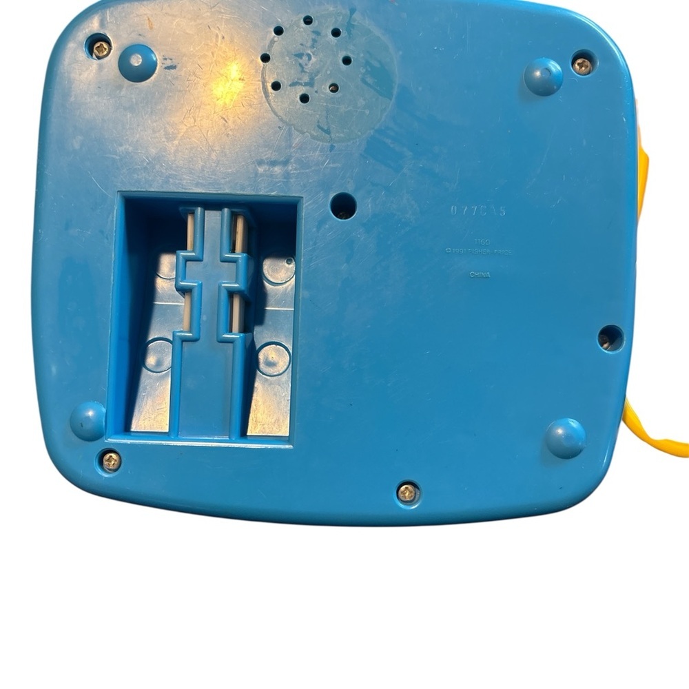 Fisher Price Buttons & Bells Vintage Toddler Telephone Push Buttons Ring Bells - Picture 3 of 5